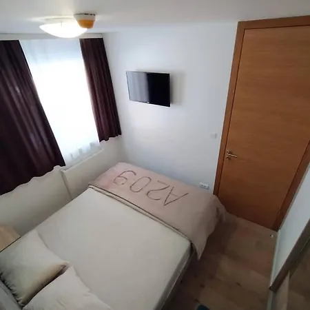 Olimpijska Kuca A209 *